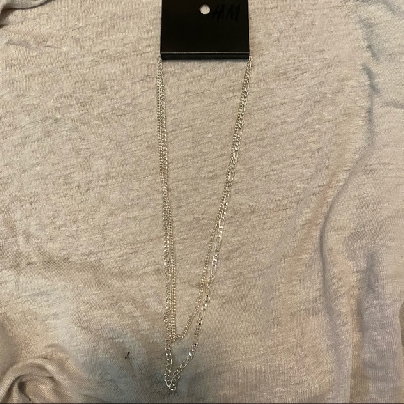 H&M SILVER NECKLACE